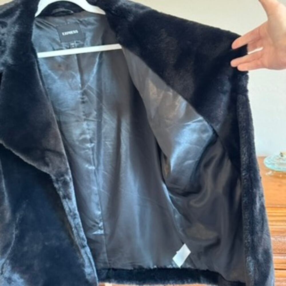 EXPRESS Black Faux Fur Coat Plush Mid Length Winter Jacket - Picture 7 of 7